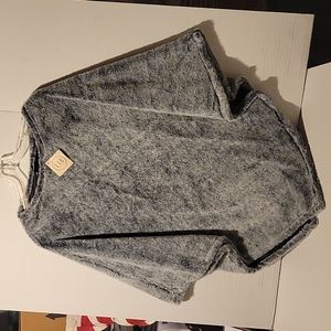 L.I.B. Gray Pullover Poncho One Size